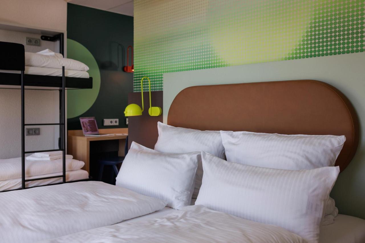 Quadruple Room,1471810412:JPEG
